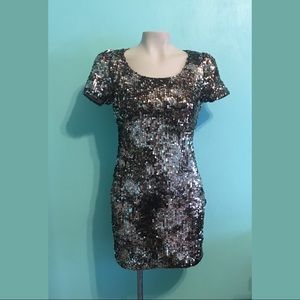 ♻️ Forever 21 Sequined Mini Dress
